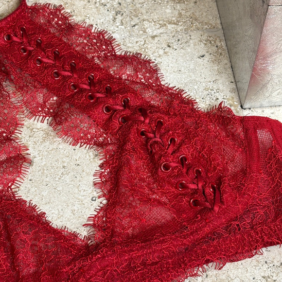 Victoria's Secret Very Sexy Red Corset Look Halter Keyhole Bralette XS NWOT - Picture 2 of 5